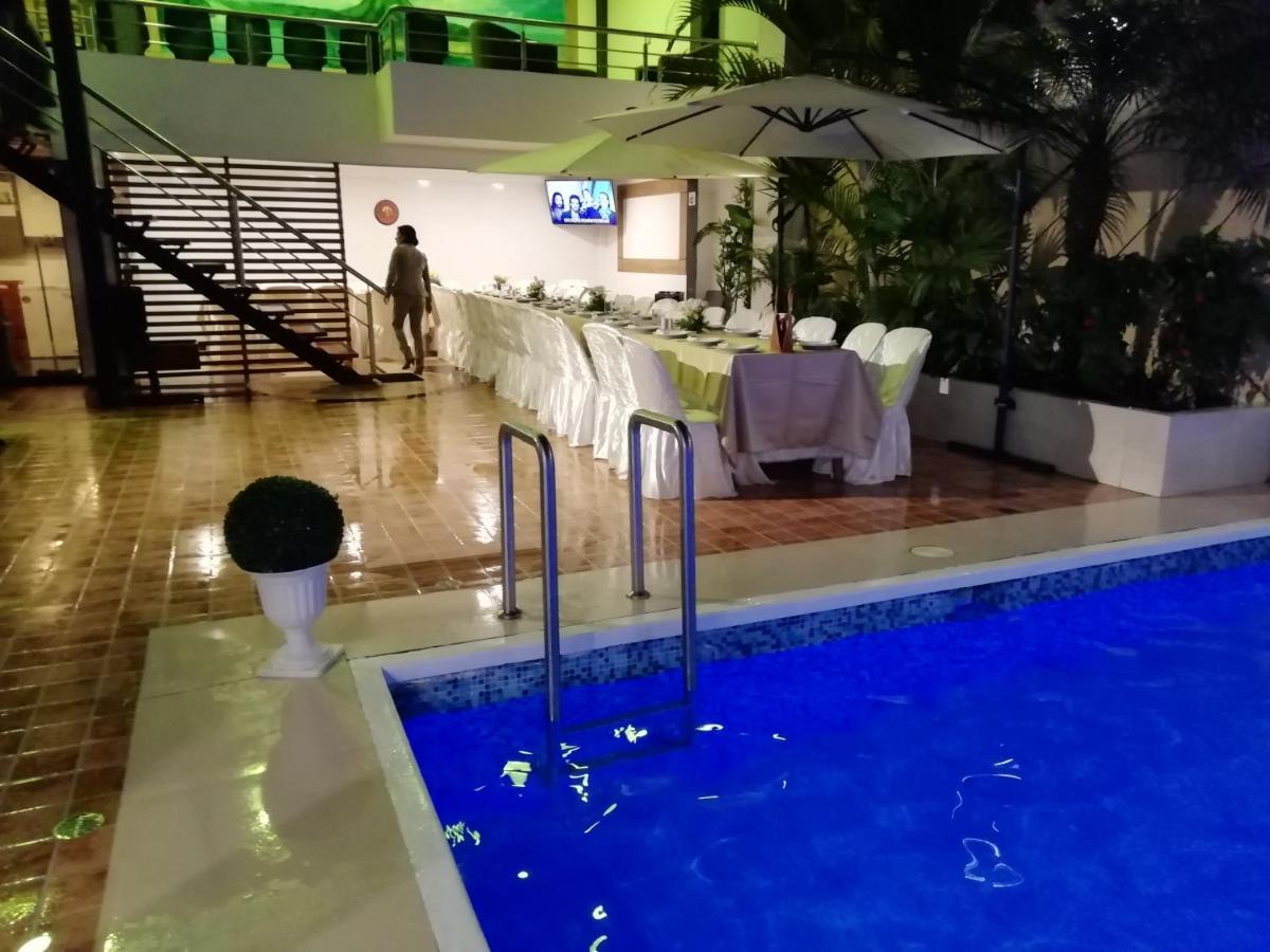 Murano Hotel モヨバンバ エクステリア 写真